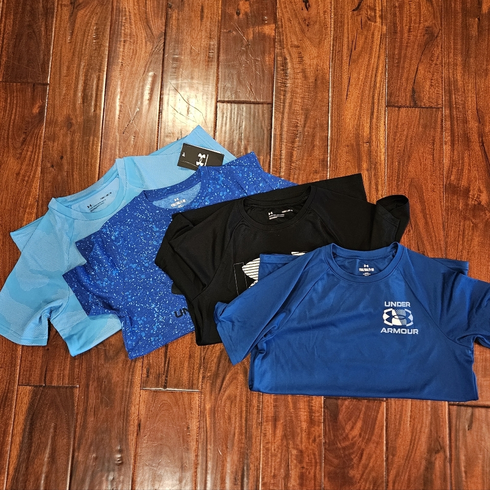 Set Of 4 Boys Under Armour UA Size Youth M Medium Short Sleeve Tees